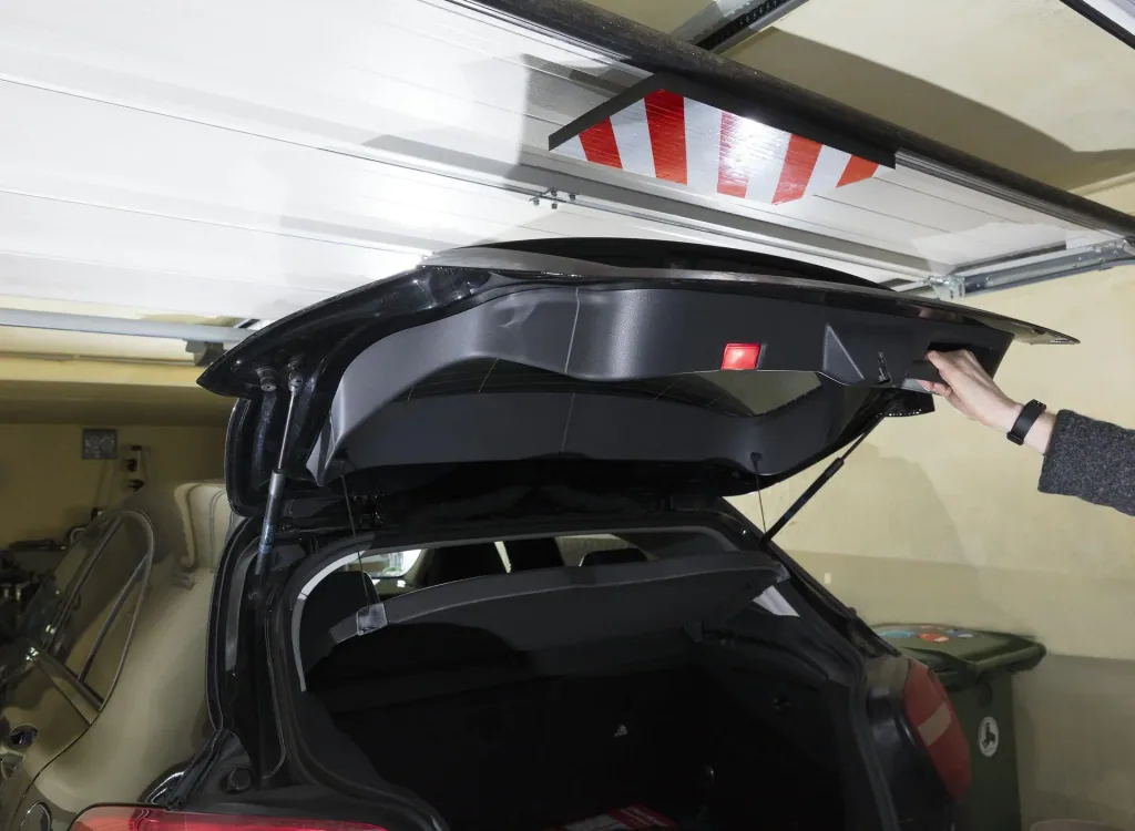 Garage protection set