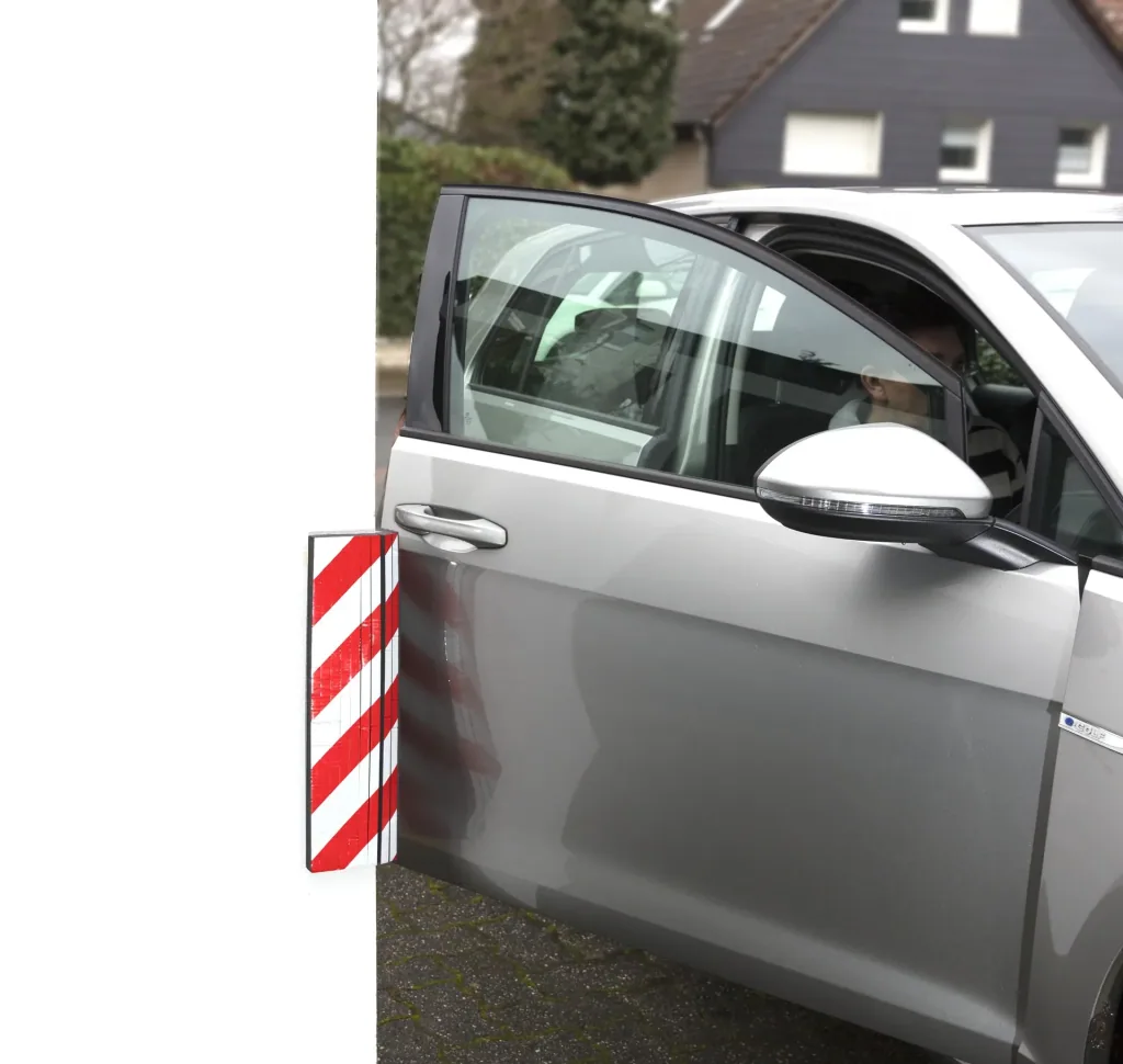 Garage protection set