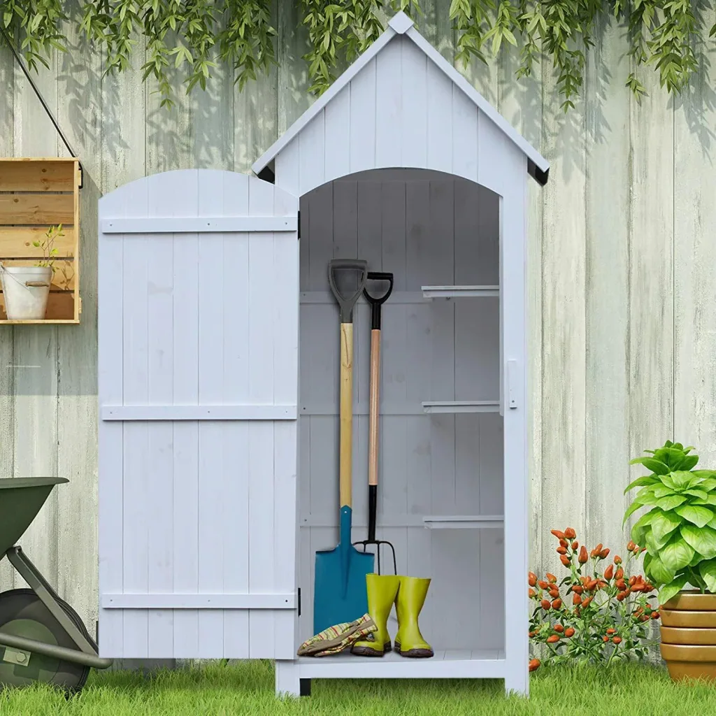 Garden cabinet with bitumen paper