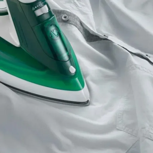 Electric Iron - 2400 Watt - Blue - 175 ml