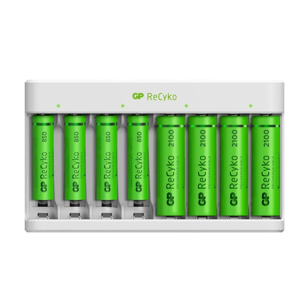 USB charger for 8 AA/AAA NiMH batteries including 4 ReCyko Mignon batteries 2100 mAh + 4 ReCyko Micro batteries 850 mAh