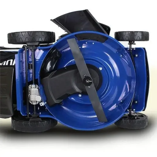 Self-propelled lawn mower with 173cc OHV four-stroke petrol engine including electric start 51cm