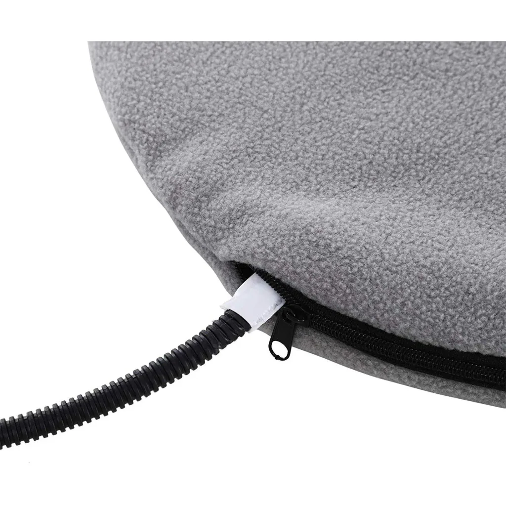 Cat cave with heating function