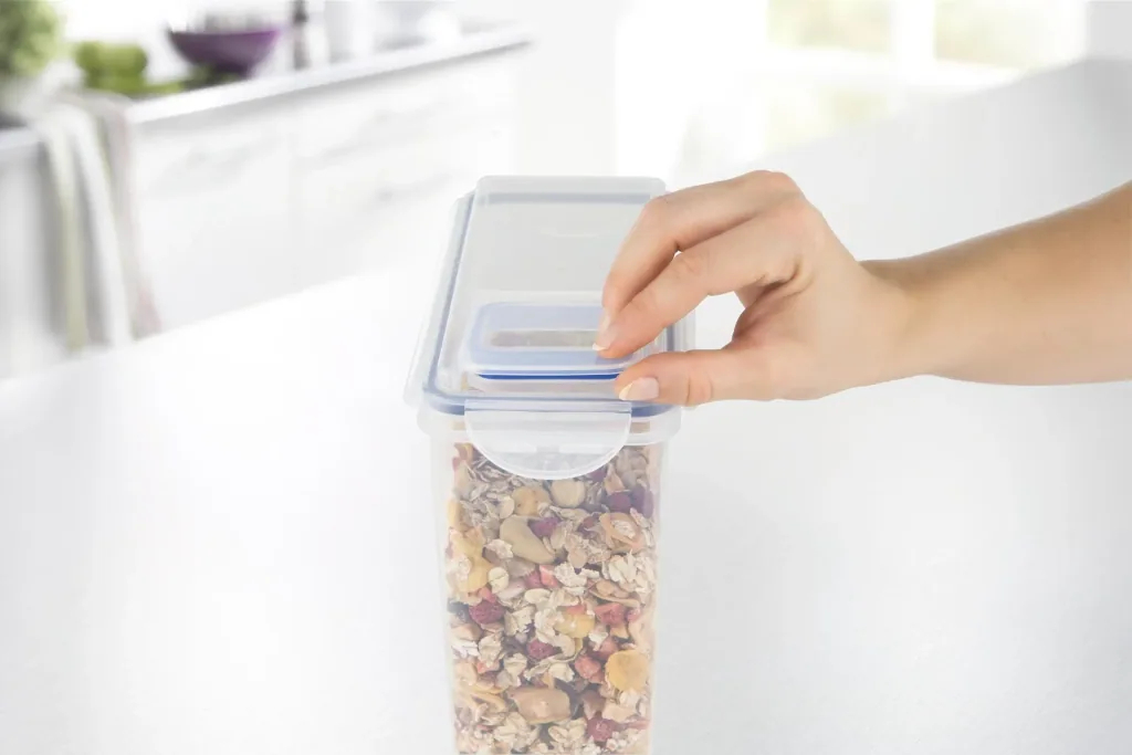 Klick-it 8-piece food storage containers, blue