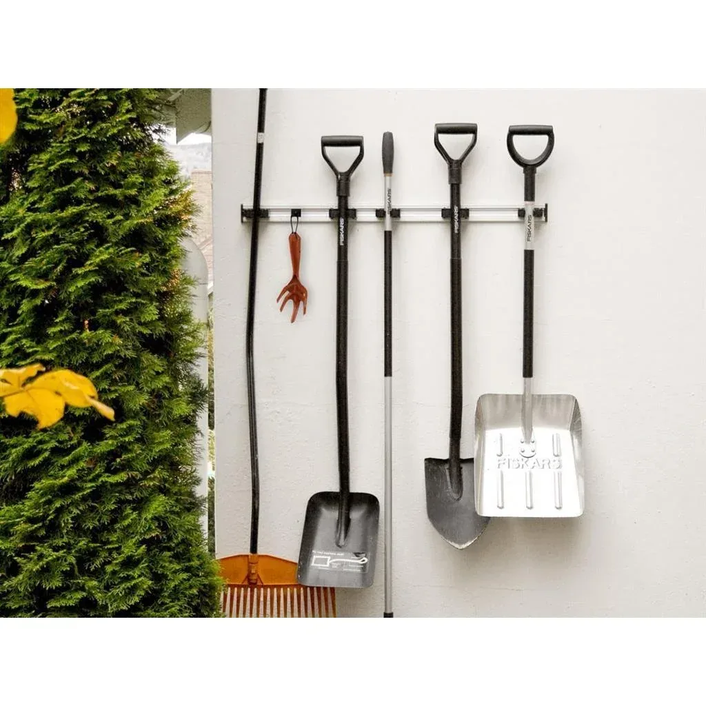 Toolflex aluminum rail with 5 tool holders