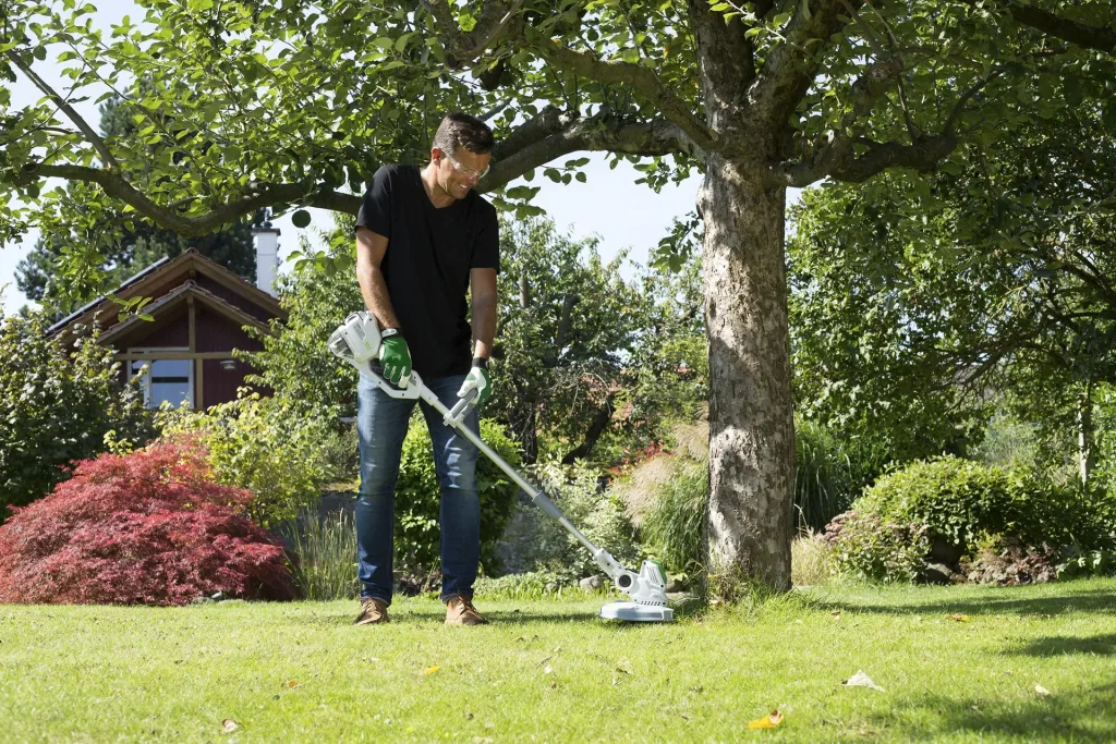 Cordless grass trimmer GM ART 4030 - without battery and charger