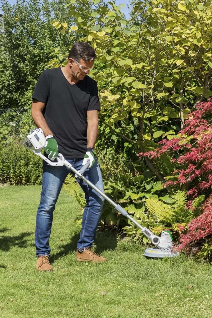 Cordless grass trimmer GM ART 4030 - without battery and charger
