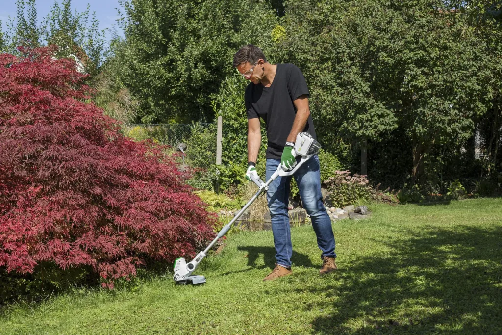 Cordless grass trimmer GM ART 4030 - without battery and charger