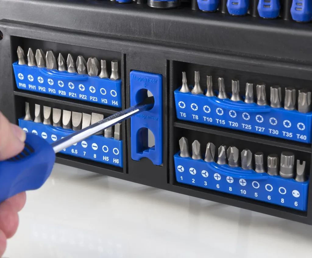 Screwdriver and bit set with holder 81-piece