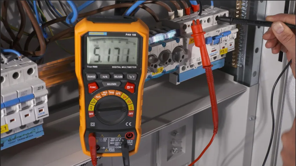 Digital-Multimeter 1000V True RMS