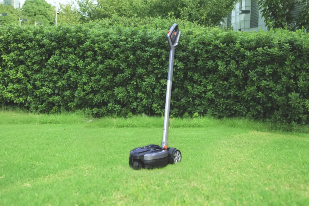 LM F23BN-EU 12V iFlex Compact Mower Set
