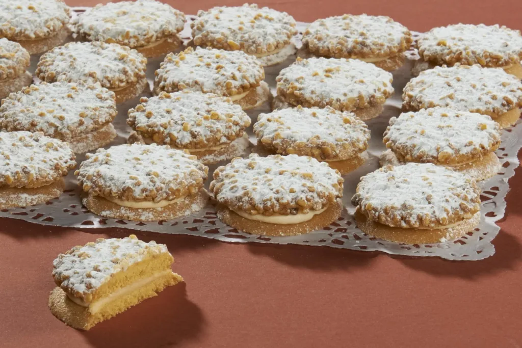 Cream biscuits “Poffertjes”, vanilla flavour, 3 x 200 g