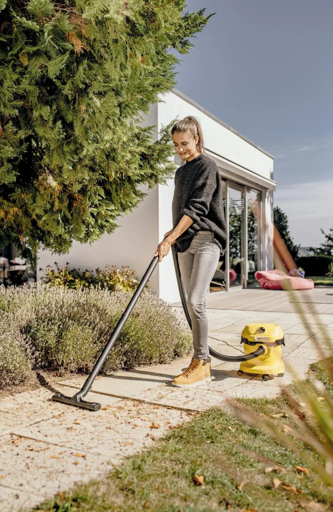 Wet/dry vacuum cleaner WD 2 Plus V-12/4/18/C