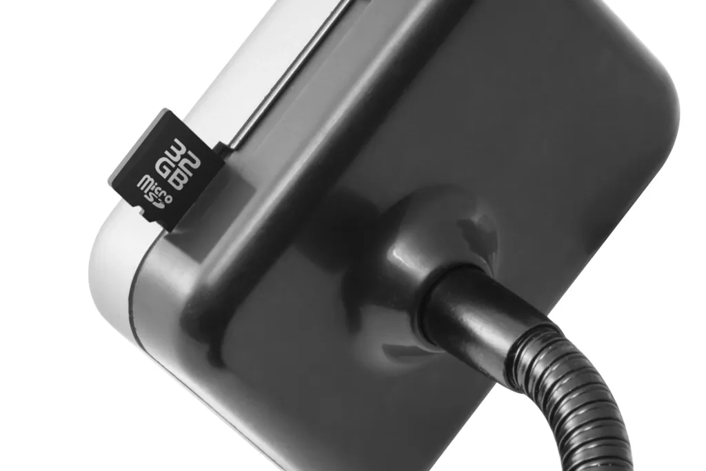 DAB+ and FM Bluetooth transmitter with hands-free function, charging function, radio and MP3 player