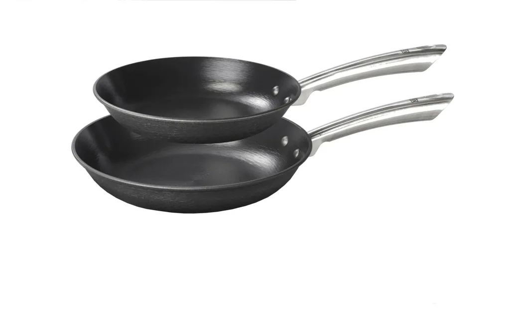 Cast iron frying pan set "professional", Ø 24 and 28 cm