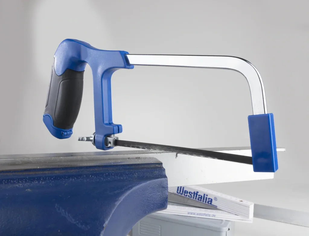 Hand hacksaw 2 in 1 including flexible saw