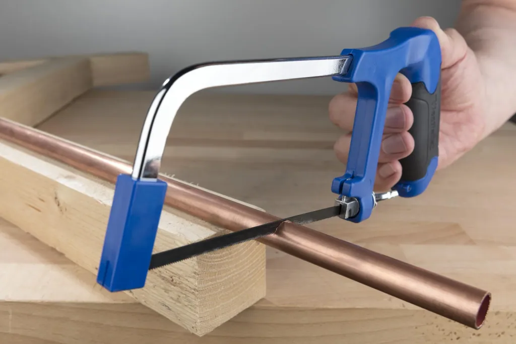 Hand hacksaw 2 in 1 including flexible saw