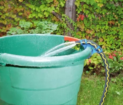 Hose holder - the guide for water hoses, 1 piece.