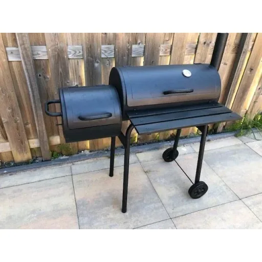 BBQ Grill - Smoker black with thermostat and 3-piece BBQ tool set - Grill area 66 x 34 cm