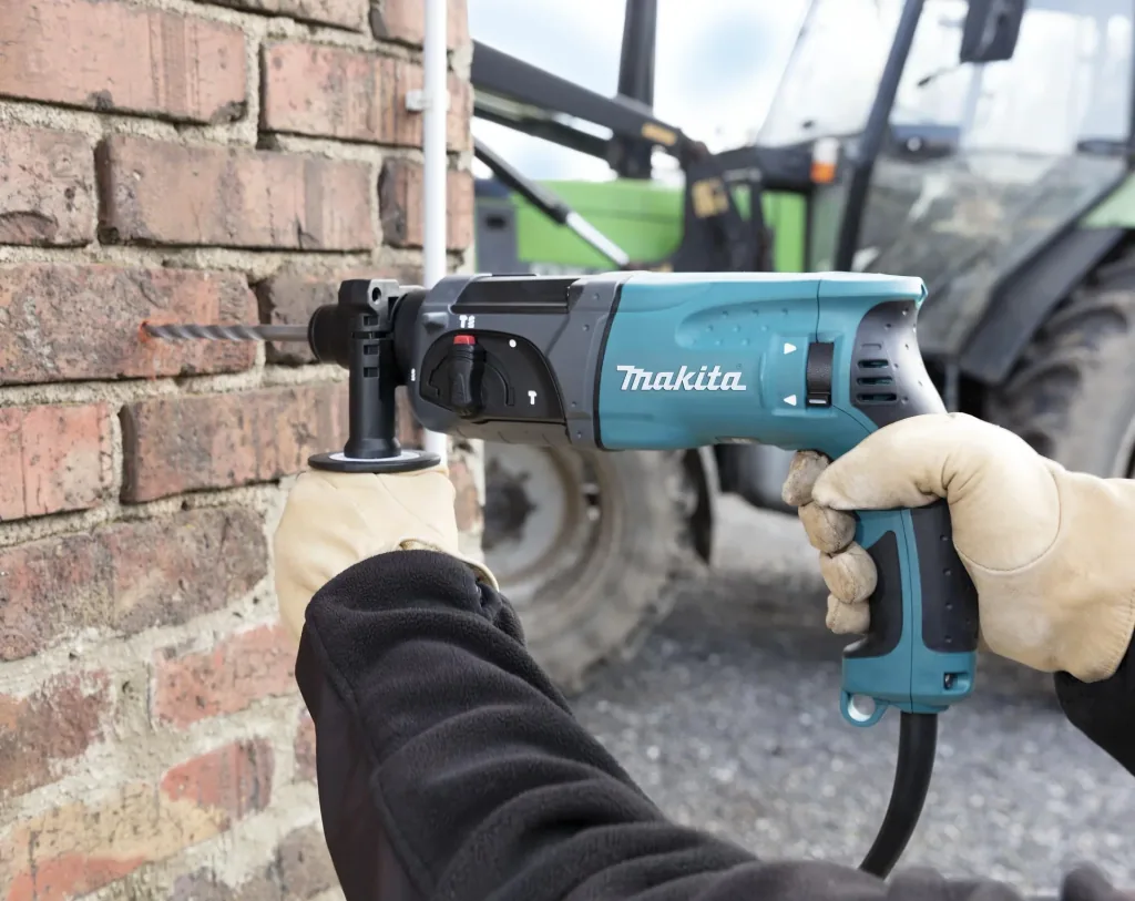 780 W electronic hammer drill HR2470