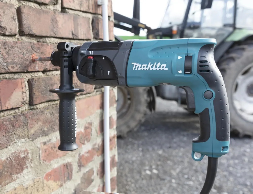 780 W electronic hammer drill HR2470