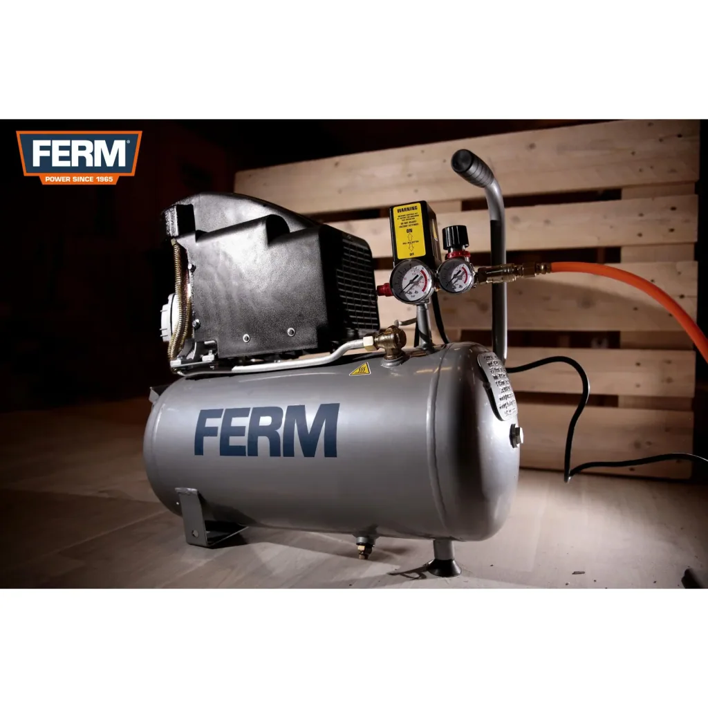 CRM1045 Compressor - 1100W - 1.5 HP - 24 Liters - Max. 8 Bar - Incl. 1/4 Inch universal shortcut and 2 pressure gauges