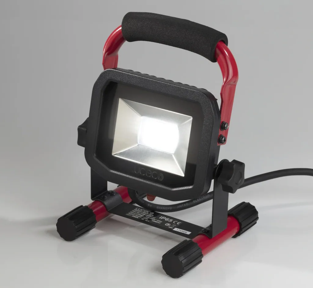 LED construction spotlight, 1800 lumens, 22 watts, 5000K, 2m cable
