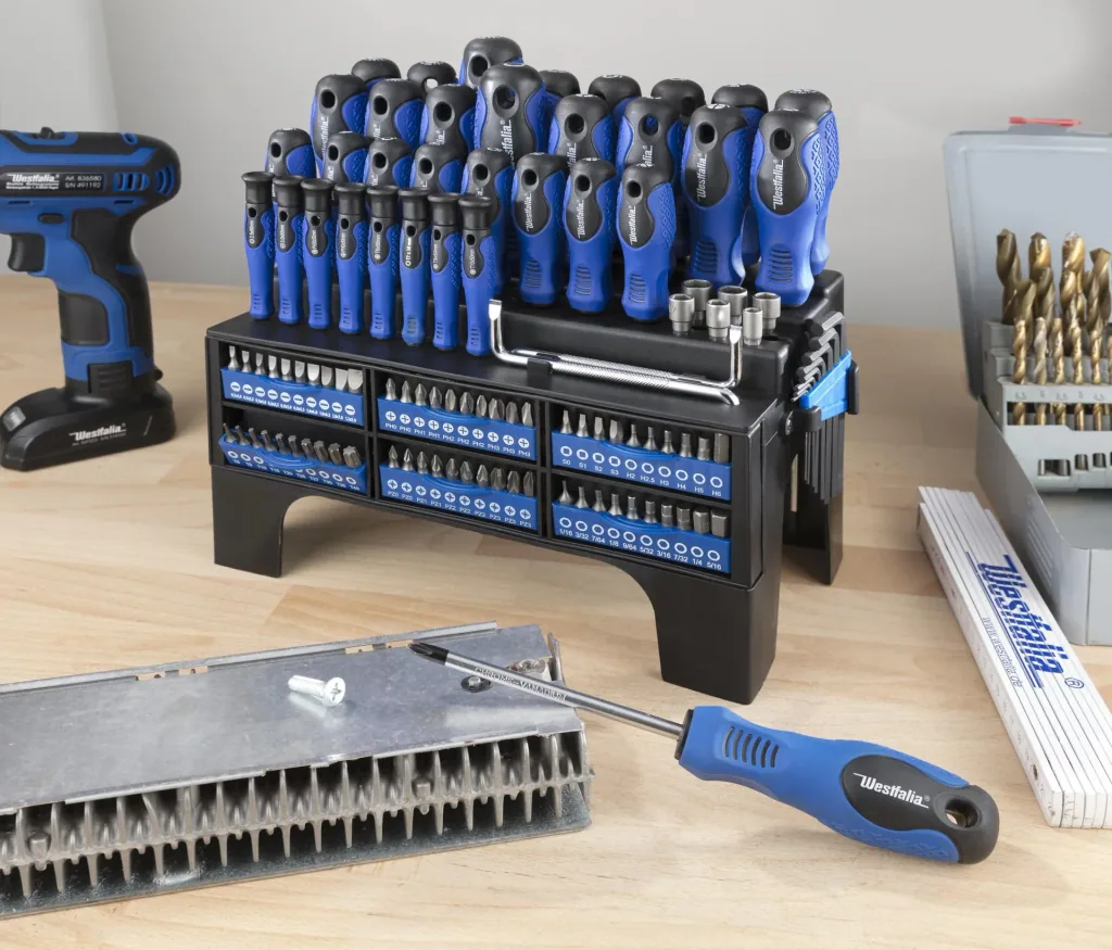 Screwdriver and bit set with holder 109-piece