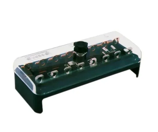 Fuse box for 6 fuses