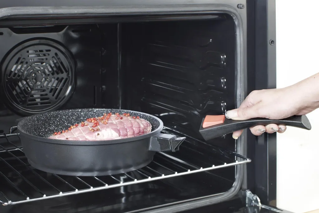 Ceramic cast aluminum pan with removable handle, 24 cm H 6.5 cm