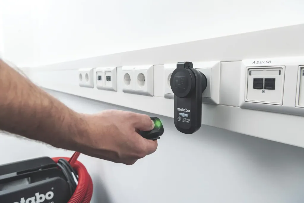 Wireless socket with Start/Stop Set CordlessControl