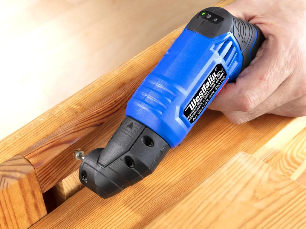 3.6 Volt battery multi-tool including XXL accessory set in a case