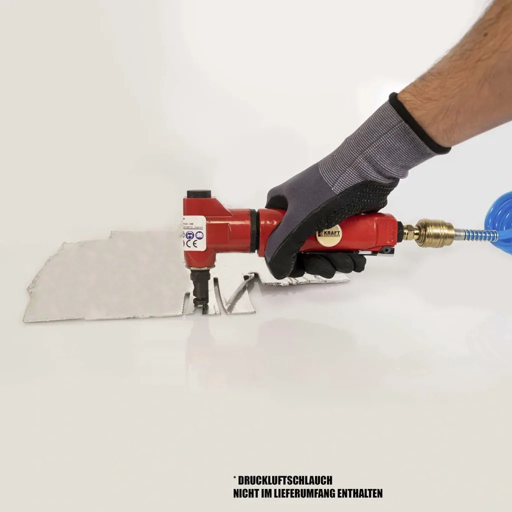 Pneumatic nibbler
