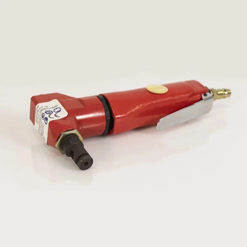Pneumatic nibbler
