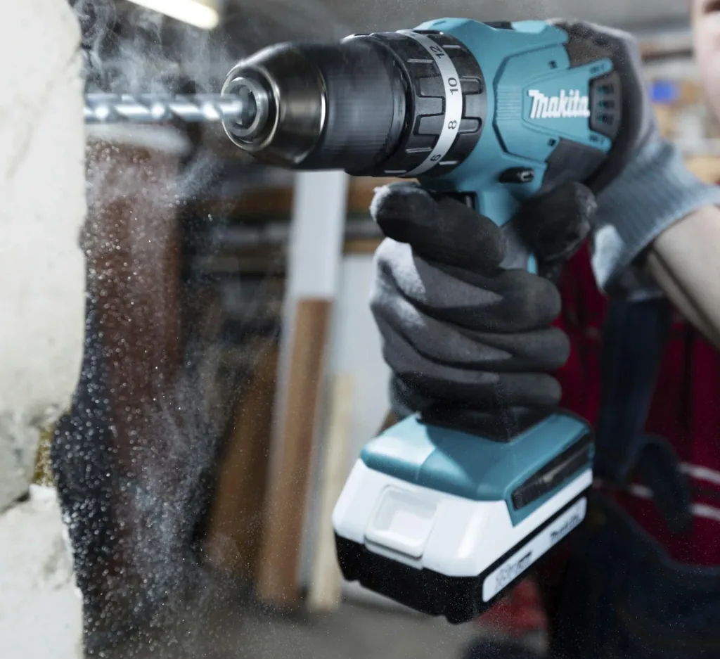 18V Li-Ion cordless impact wrench and cordless impact drill DK18015X1 including 2 batteries + free carrying case