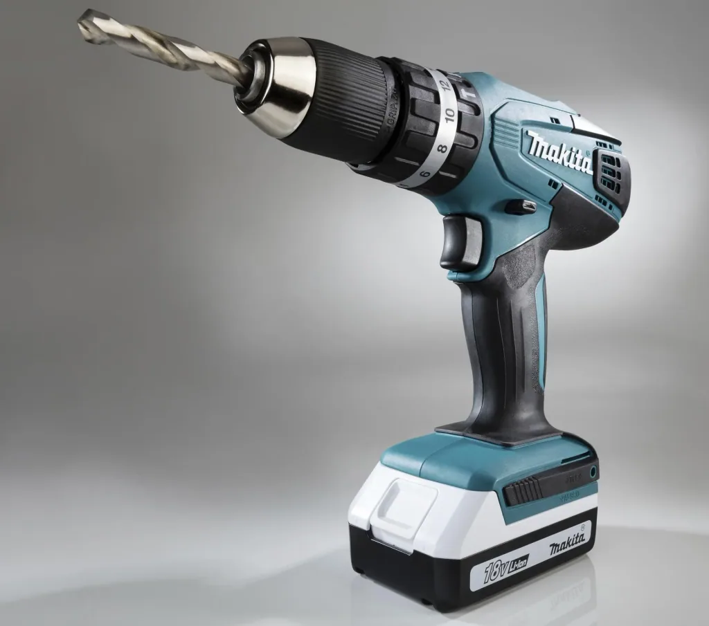 18V Li-Ion cordless impact wrench and cordless impact drill DK18015X1 including 2 batteries + free carrying case