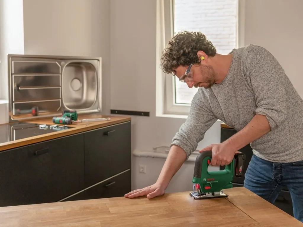 Cordless jigsaw UniversalSaw 18V-100