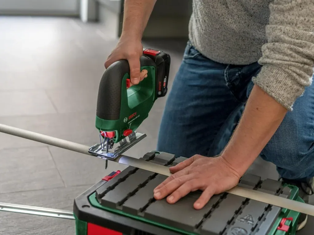 Cordless jigsaw UniversalSaw 18V-100