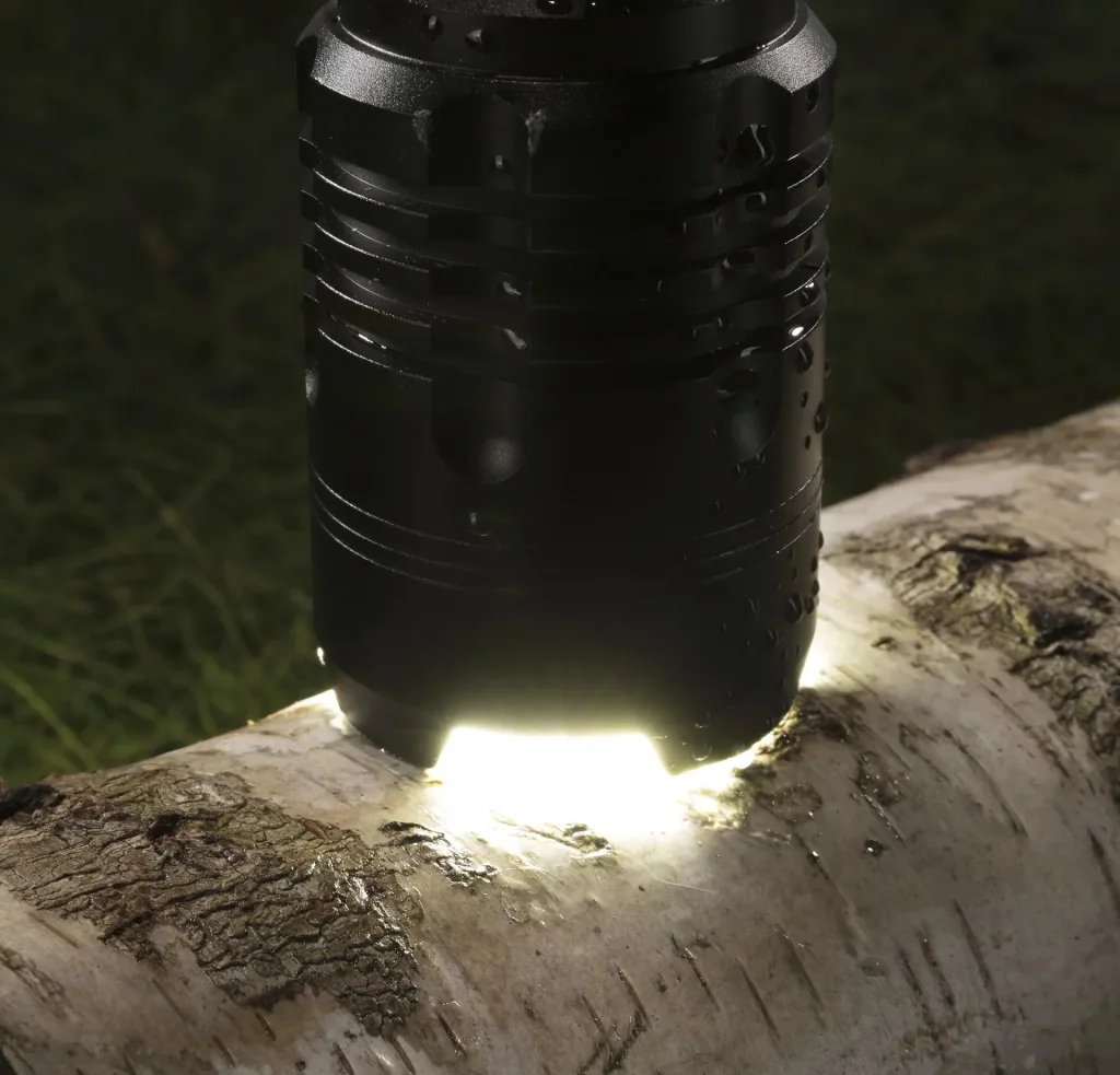Power CREE LED flashlight with 20 watts