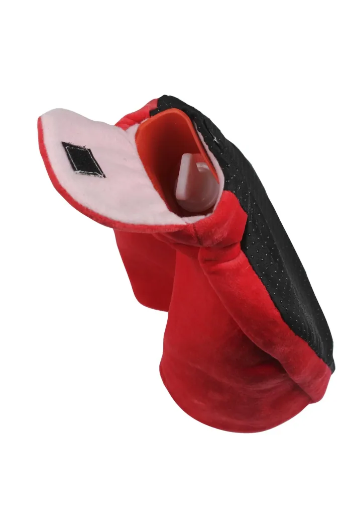 Foot warmer including hot water bottle