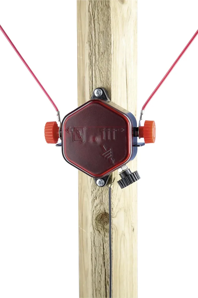 Lightning protection/switch for pasture fences