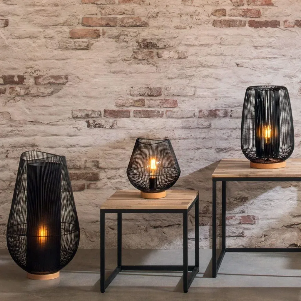 NL table lamp with wooden base - 28 cm - black