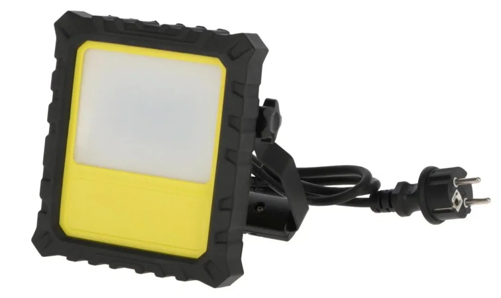Mobile LED battery spotlight with 20 watts
